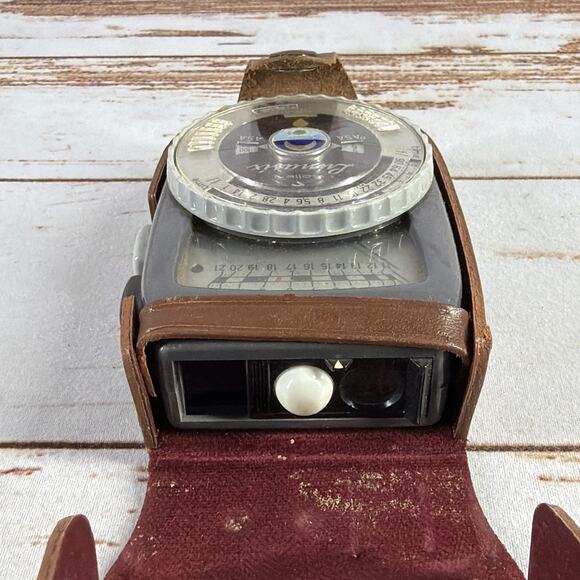 Gossen Lunasix Vintage Light Meter w/ Original Brown Leather Case - Pre-owned - Picture 2 of 3